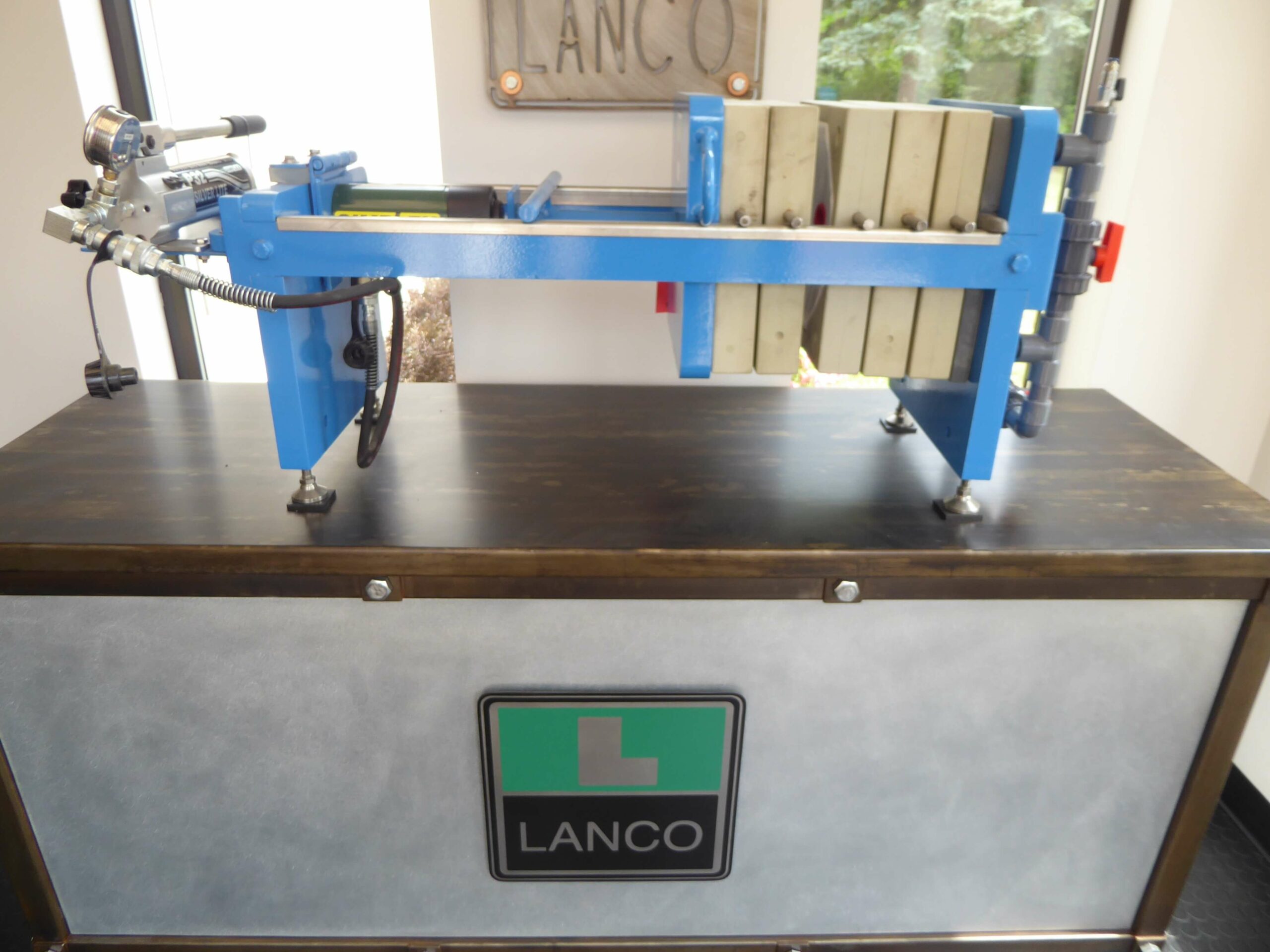 JWI .2 Cu’ Manual Hydraulic Filter Press FP2418 Ronatec