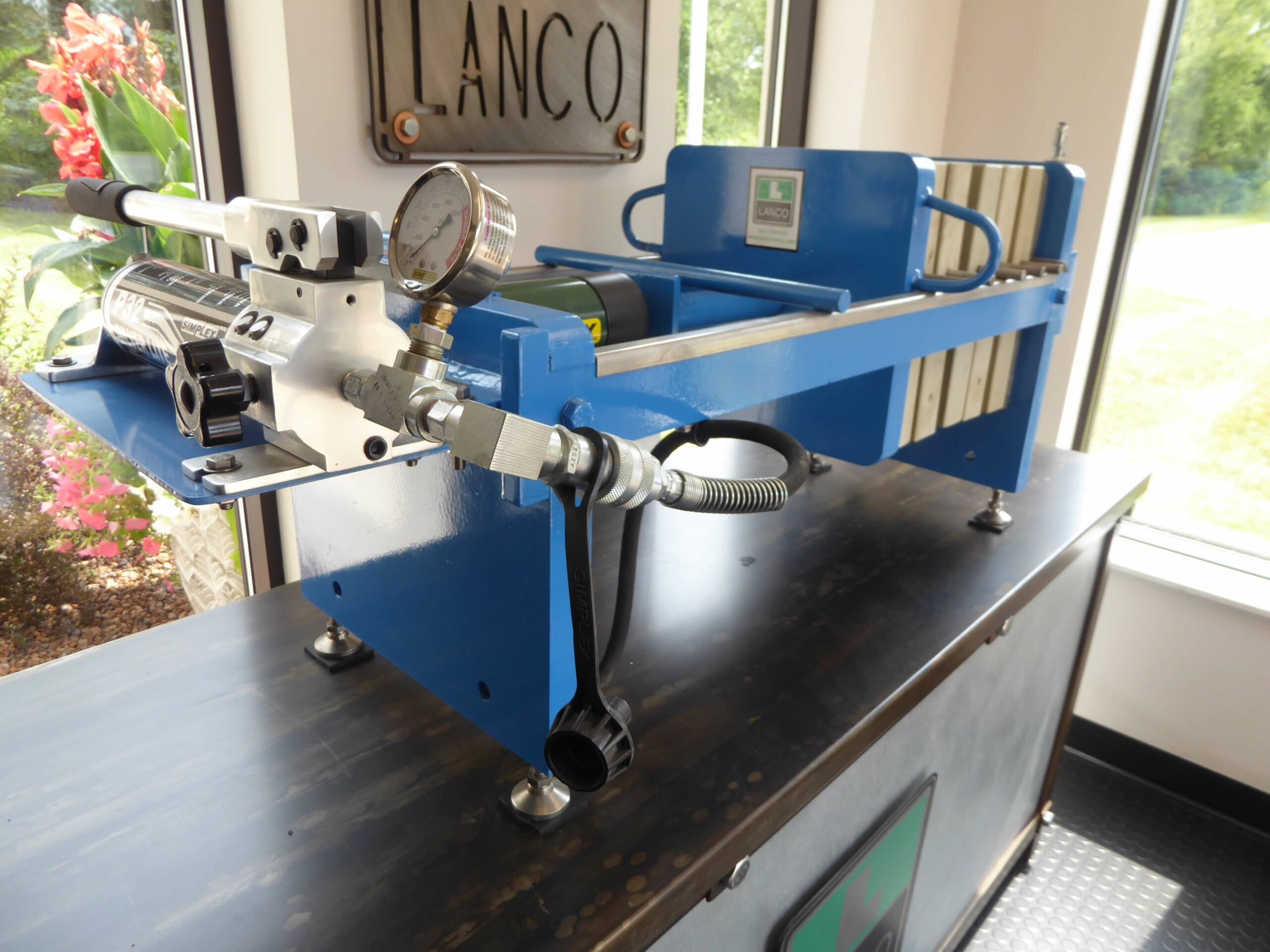 JWI .2 Cu’ Manual Hydraulic Filter Press FP2418 Ronatec